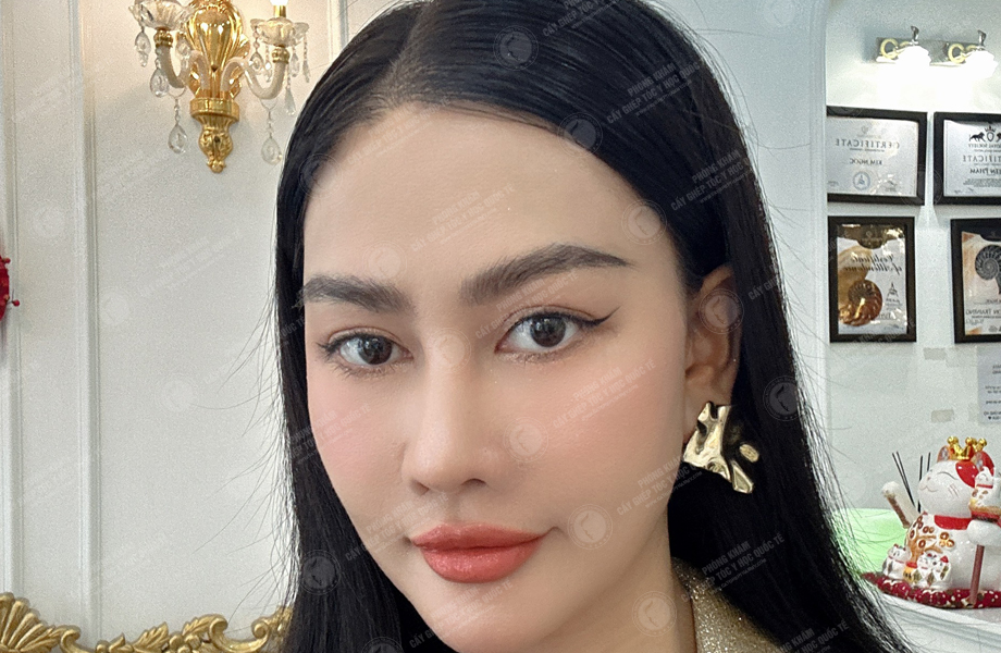 Á hậu Phạm Kim Duyên - Cấy tóc đường chữ M 9