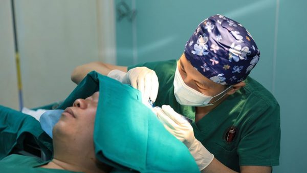 Cấy tóc FUE, HAT và DHI: Phương pháp nào an toàn và hiệu quả nhất?