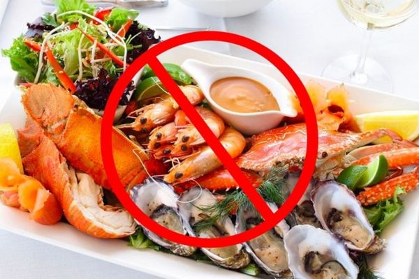 Kiêng ăn gì sau khi cấy chân mày để có kết quả tự nhiên và an toàn?