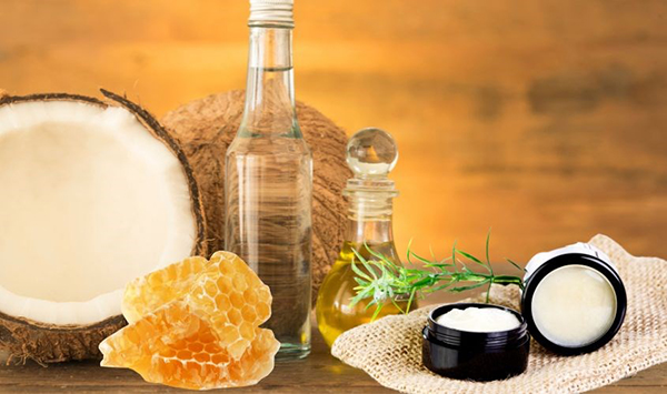 Cách làm mềm lông vùng kín bằng mật ong