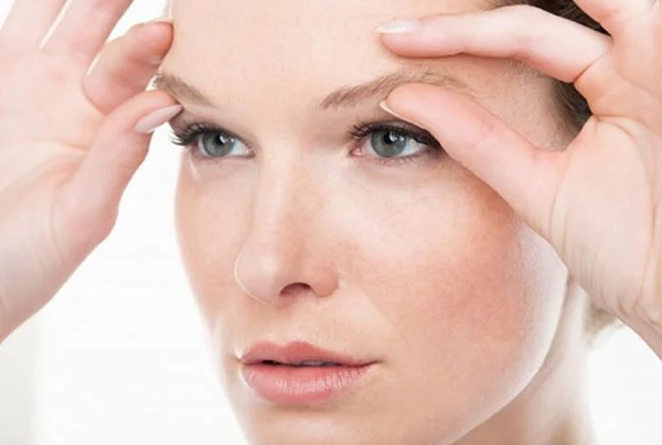 Nguyên nhân rụng lông mày bất thường